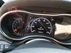 جیپ گراند شیرۆکی